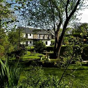 https://la-fontaine-de-resnel.inbrittany.com
